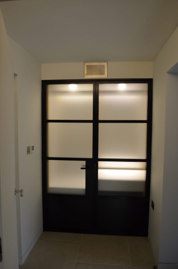 Wardrobes 005