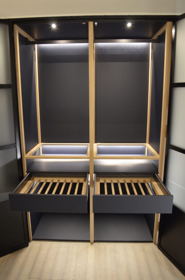 Wardrobes 013
