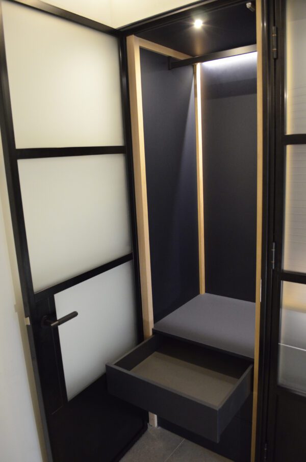 Wardrobes 014