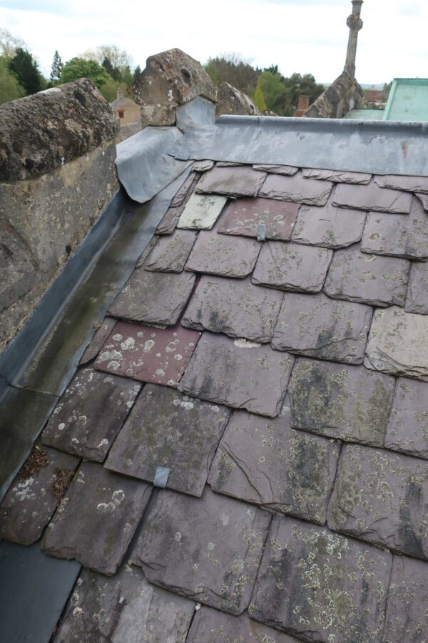 Slate roof leadedging1